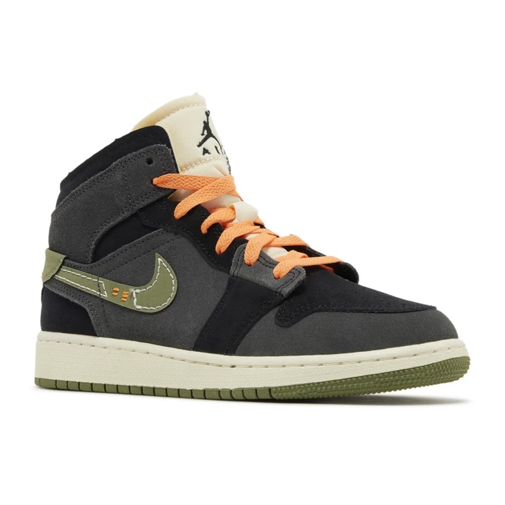 Air Jordan 1 Mid SE Craft sneakers w/Box!